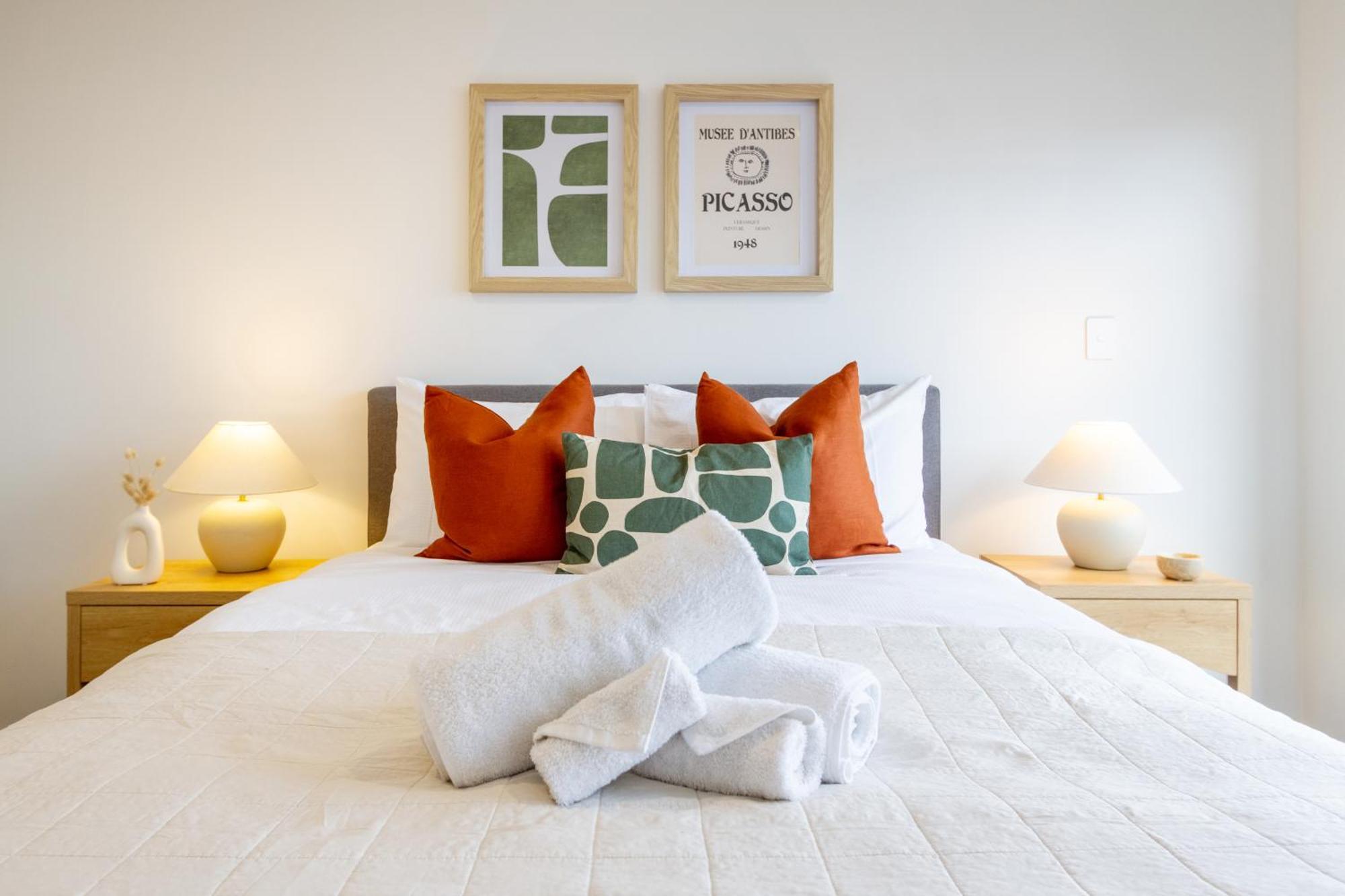 2 Bed, 2 Bath W Sofa Bed - Great Cafes Nearby Apartment Christchurch Luaran gambar
