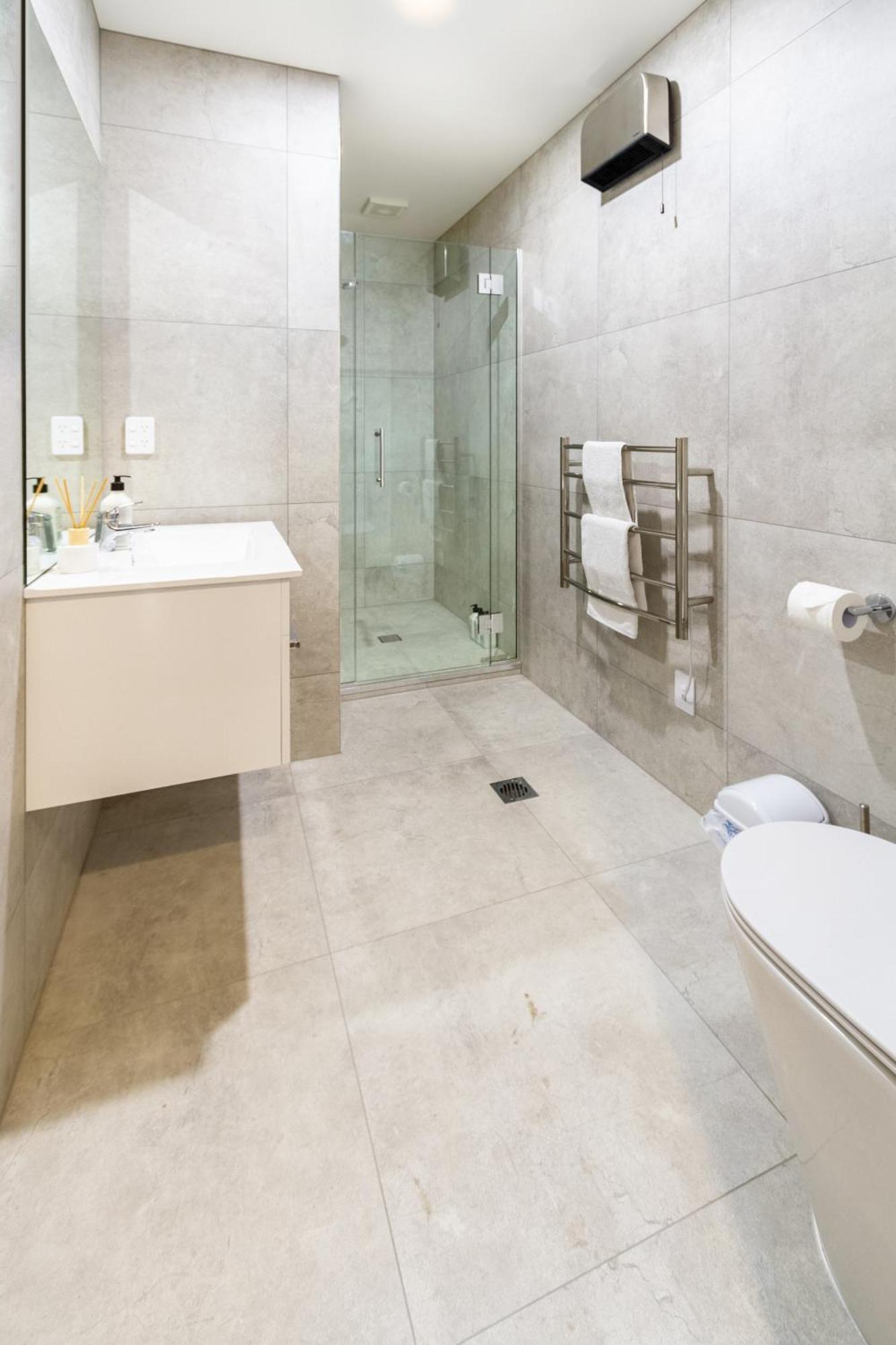 2 Bed, 2 Bath W Sofa Bed - Great Cafes Nearby Apartment Christchurch Luaran gambar