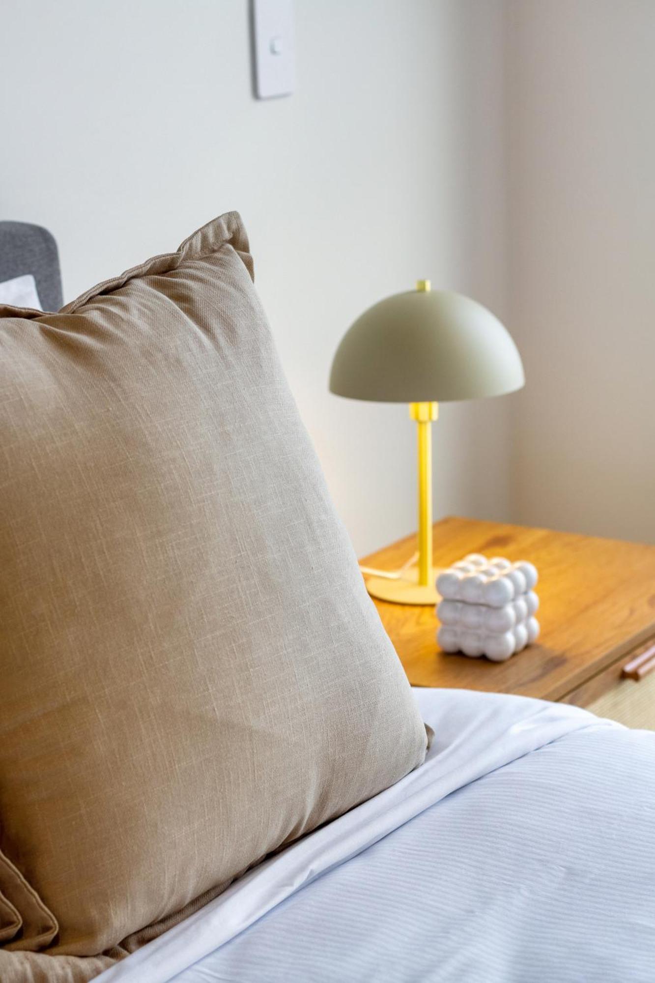2 Bed, 2 Bath W Sofa Bed - Great Cafes Nearby Apartment Christchurch Luaran gambar