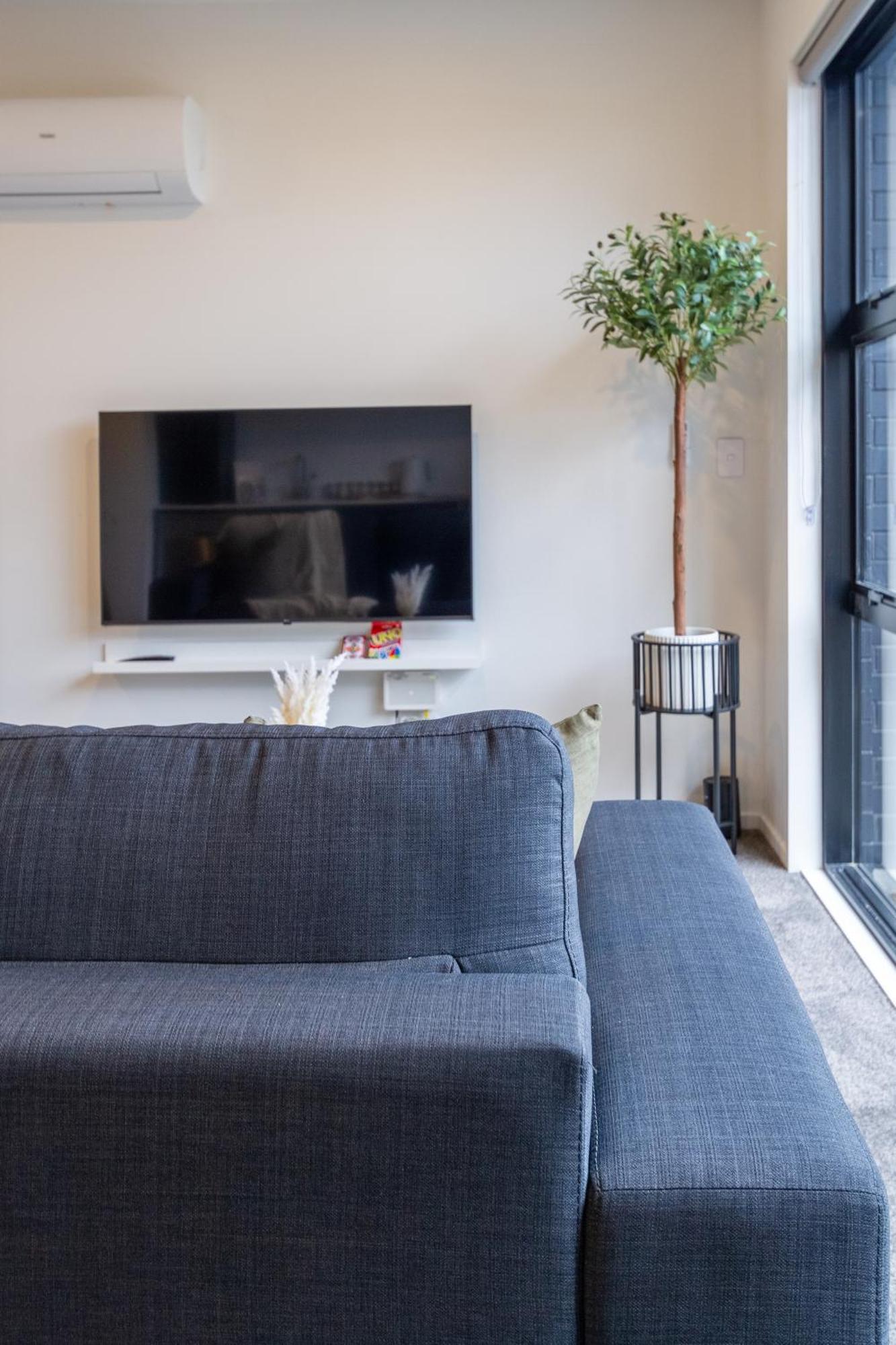 2 Bed, 2 Bath W Sofa Bed - Great Cafes Nearby Apartment Christchurch Luaran gambar